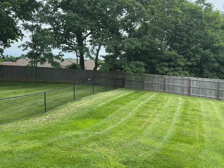 422 Sara Leigh Dr #2 — Photo 11