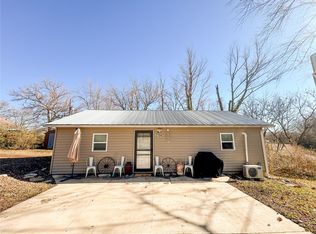 724 W Lions Club Dr, Rolla, MO 65401