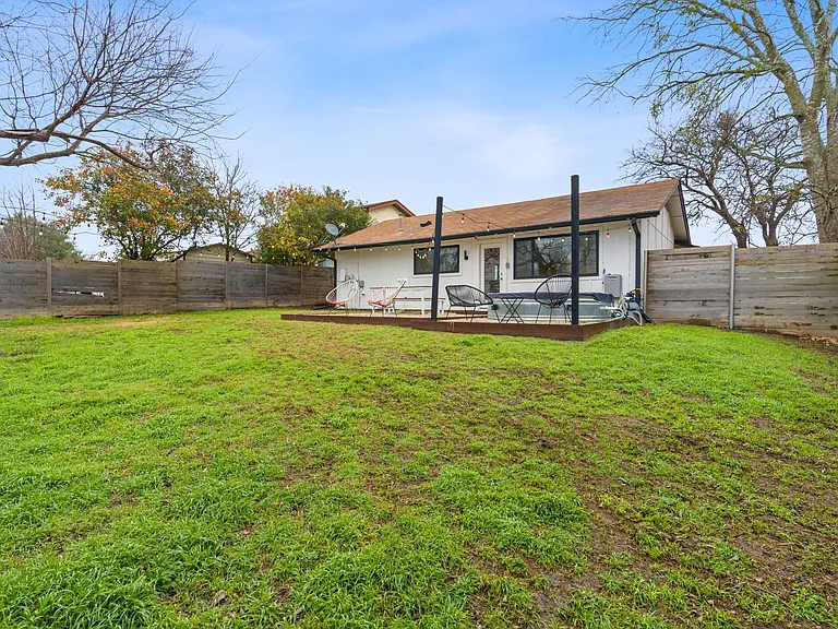 7106 Colony Park Dr — Photo 23