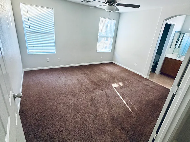 1146 Claire Rose Ave — Photo 10