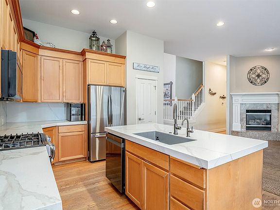 5th image of 18008 121st Avenue E