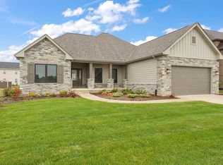 3080 105th Ave, Crown Point, IN 46307