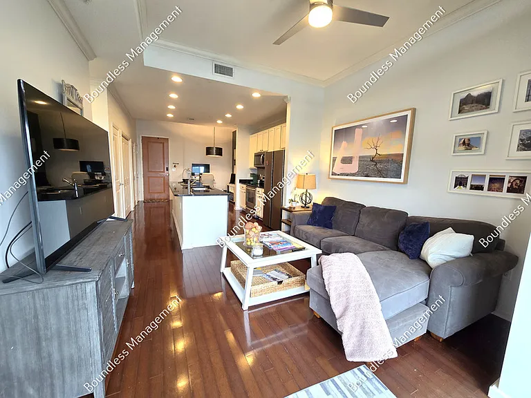 3040 Peachtree Rd NW #1509 — Photo 2