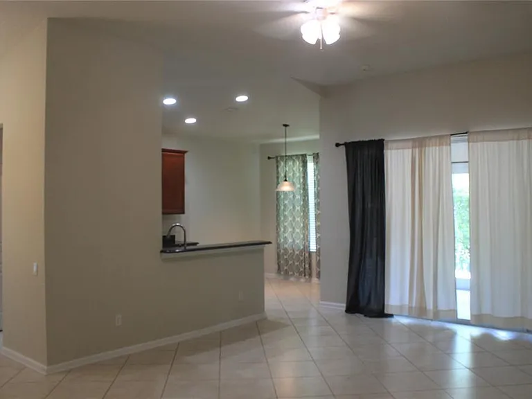 7730 Brofield Ave — Photo 7