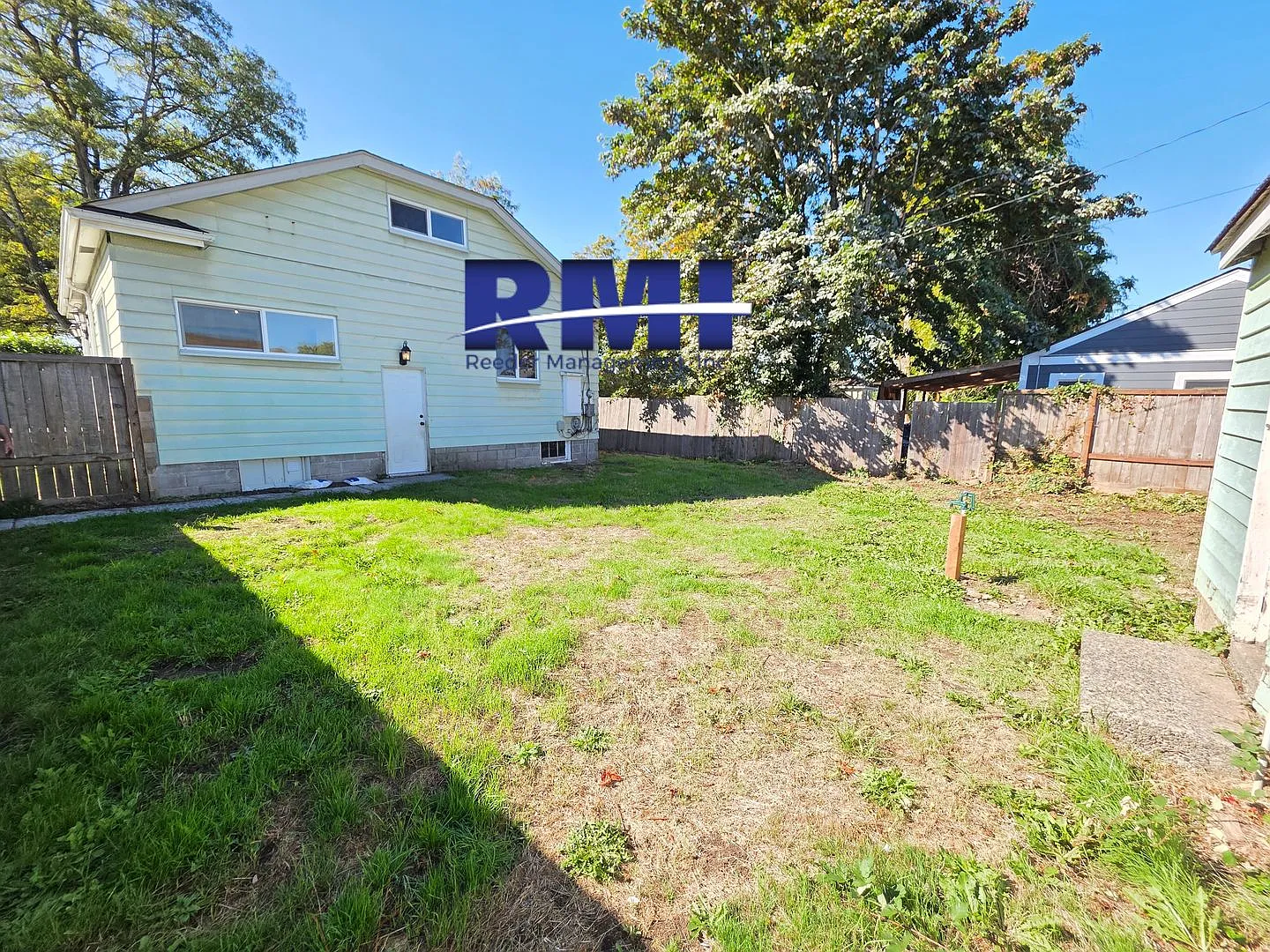 3 Bedroom Gem! — Photo 3