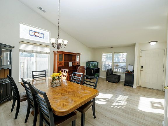 5th image of 4512 New Hope Ct