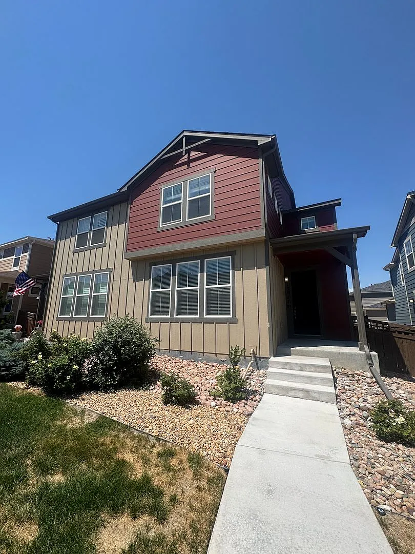 Pair home in Cherry Creek School District — Photo 1