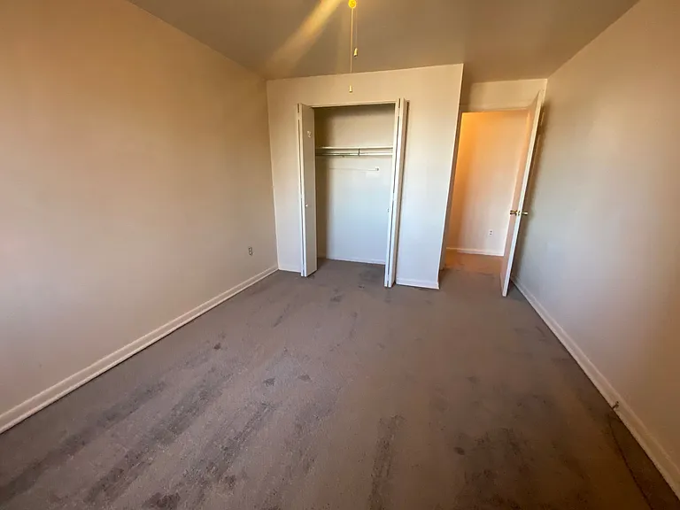 Olympia Park Apartments 1 and 2 Bedroom Units Available THIS SUMMER! — Photo 13