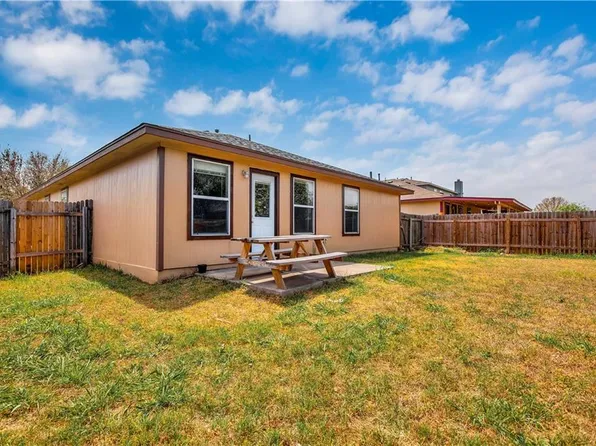 109 Brooke St, Hutto, TX 78634