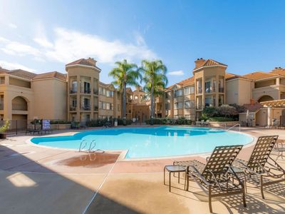 580 Camino De La Reina UNIT 324, San Diego, CA, 92108