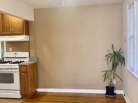 4th image of 1731 Minion Ave