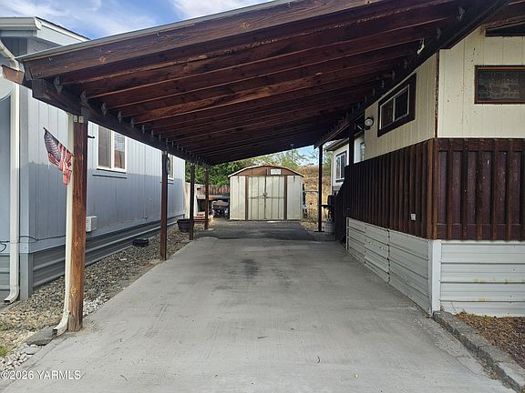 3rd image of 1130 N Wenas Rd Unit 6