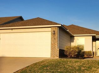 10001 Black Bear Trl, Yukon, OK 73099