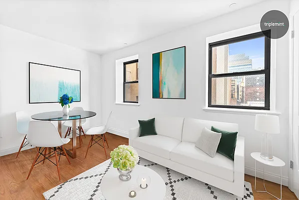 Sold by Triplemint | media 22