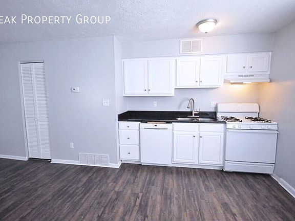 3rd image of 1292 Courtland Ave APT A