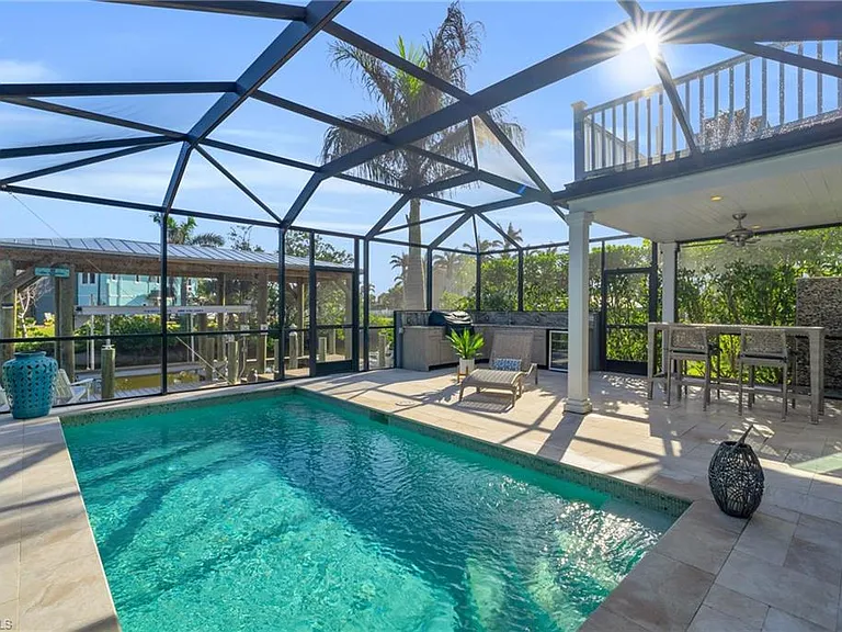 27725 Forester Dr — Photo 3