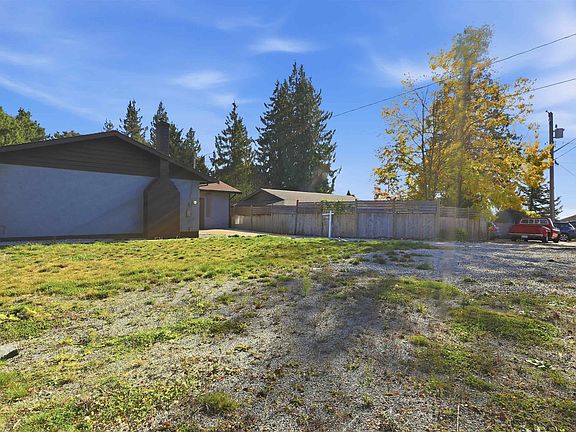 5th image of 760 Brookside Pl