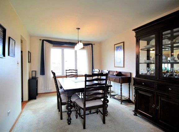 3rd image of 5245 W 136th Pl