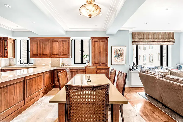 Sold by Sotheby's International Realty | media 8