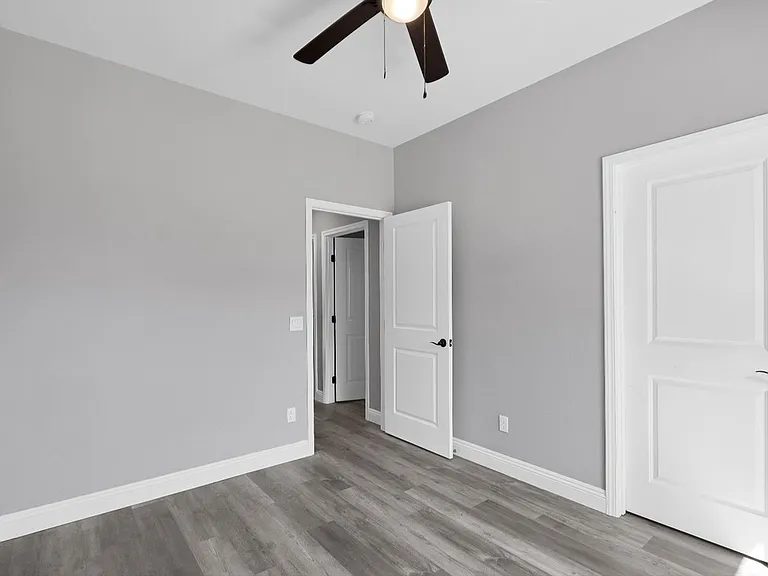 9498 Village Center Dr — Photo 2