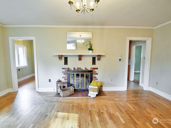 3rd image of 2603 Buker Street SE