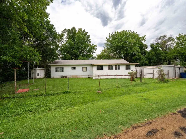 145 S McCune St, Benton, KS 67017