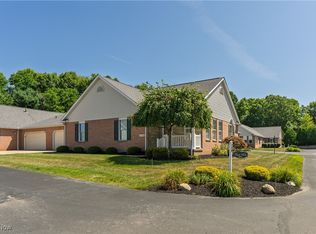 11722 Villa Vista Dr NW, Uniontown, OH 44685
