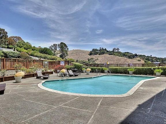 5th image of 28 Marinero Cir APT 22