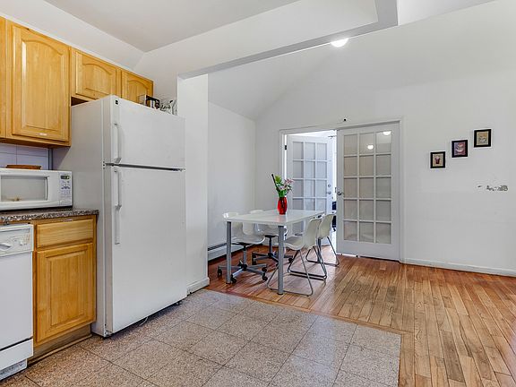 4th image of 27-04 12th St #2
