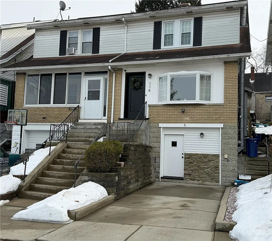 114 Montville St photo 1