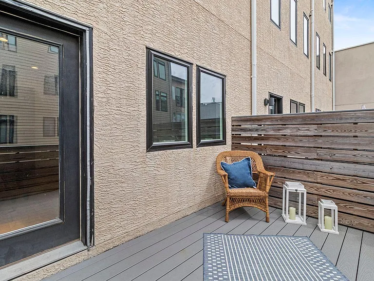418 Fairmount Ave — Photo 37