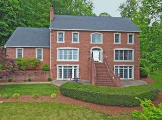 2100 Millbrook Dr, Johnson City, TN 37604