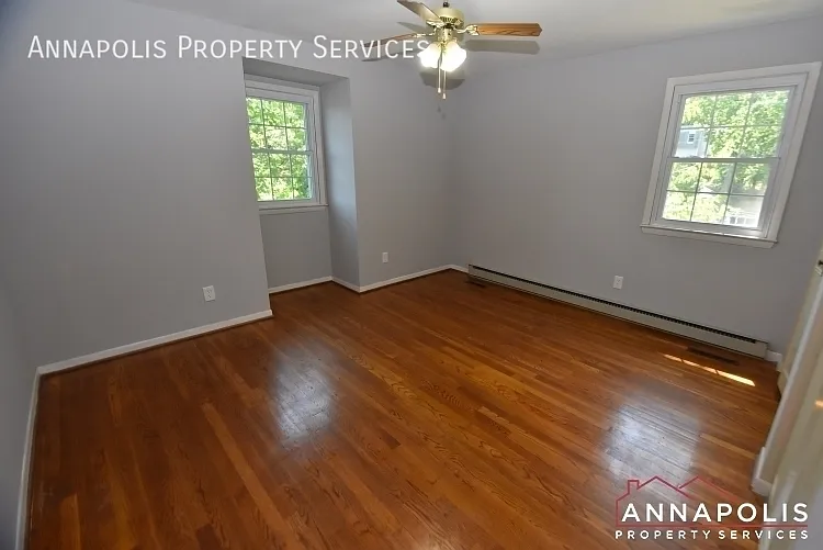 843 Harbor View Ter — Photo 13