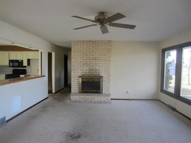 2nd image of 3327 Quam Dr