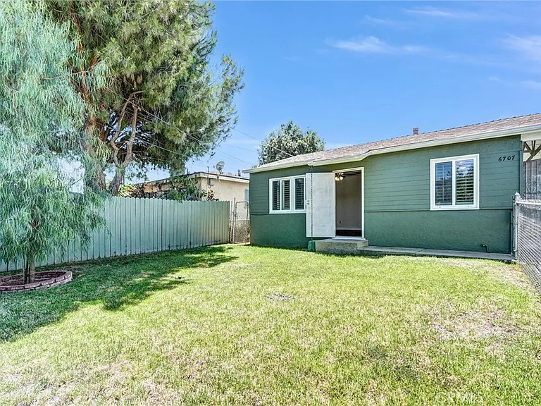 6707 Cleon Ave — Photo 27