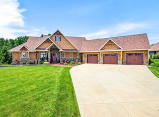 4115 N Birchbark Ct, Appleton, WI 54913