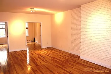 Rented by aptsandlofts.com