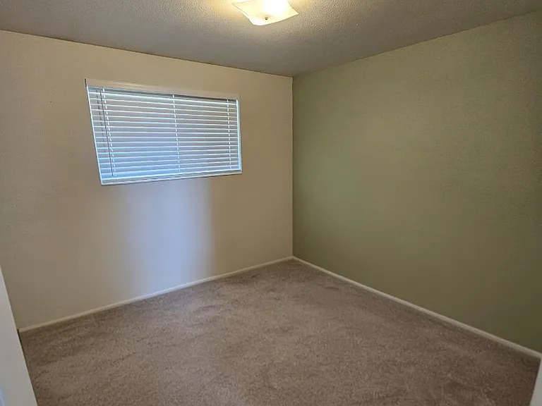 1401 N Peachtree Dr E — Photo 9