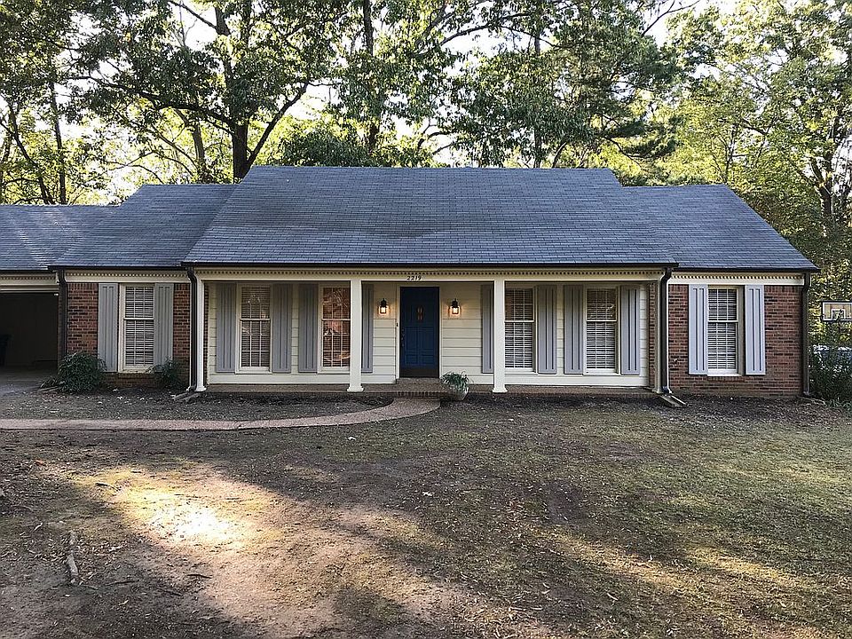 1st image of 2219 Thorncroft Dr