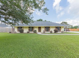 1011 Rue Bois De Chene, Breaux Bridge, LA 70517