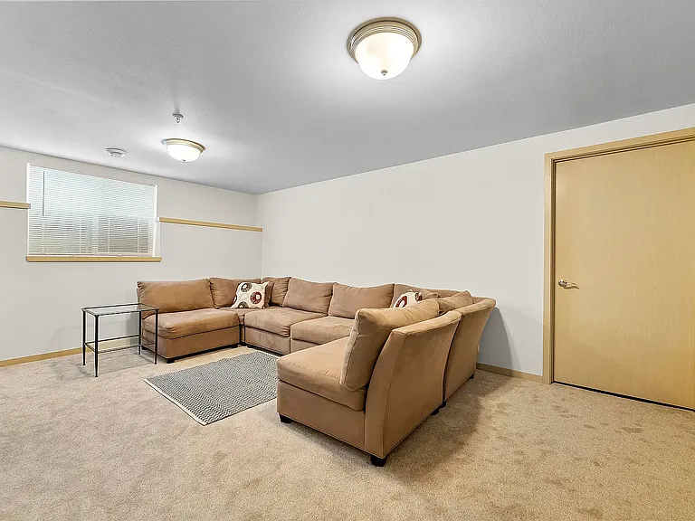 6062 Driscoll Dr — Photo 8