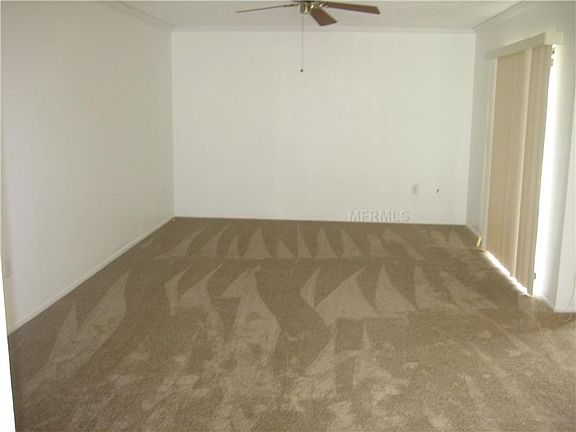 5th image of 113 W Cedarwood Cir