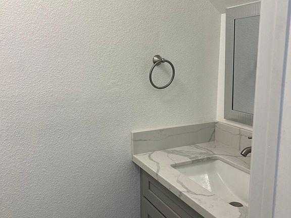 5th image of 841 S Taylor Ave #9
