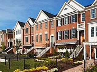 25637 America Sq, South Riding, VA 20152