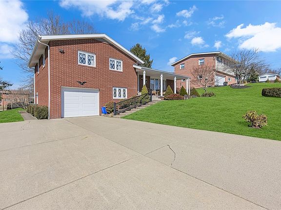 2nd image of 1112 Fairlane Dr