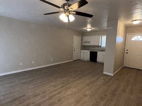 4th image of 1634 Pinewood Dr