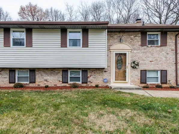 8221 Bernard Dr N, Millersville, MD 21108