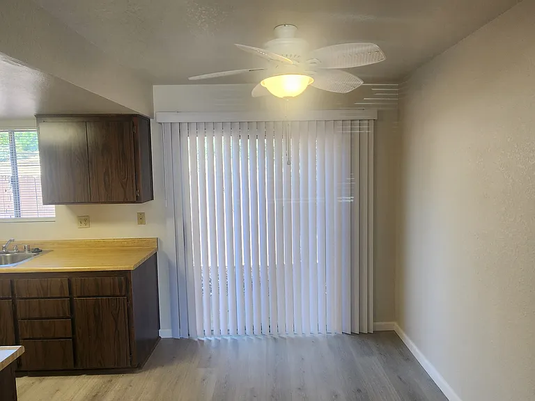 870 Browning St #9 — Photo 6