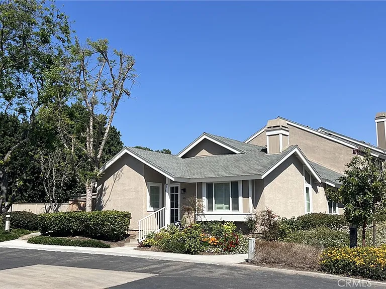 26 Elderglen — Photo 1
