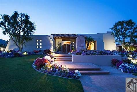 Wonderful architecture and curb appeal!